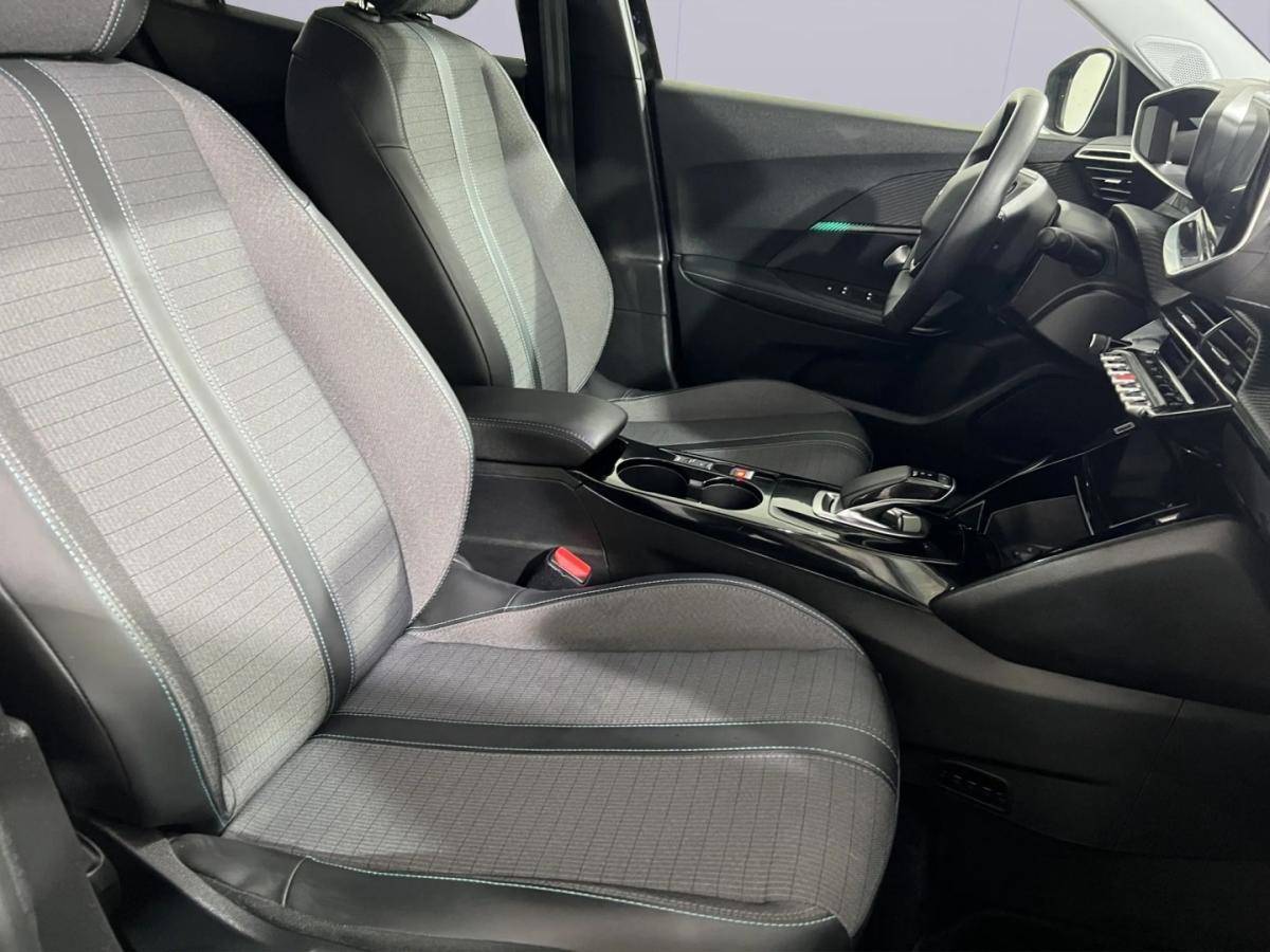 peugeot-e-2008-2023-eletrico-0cc