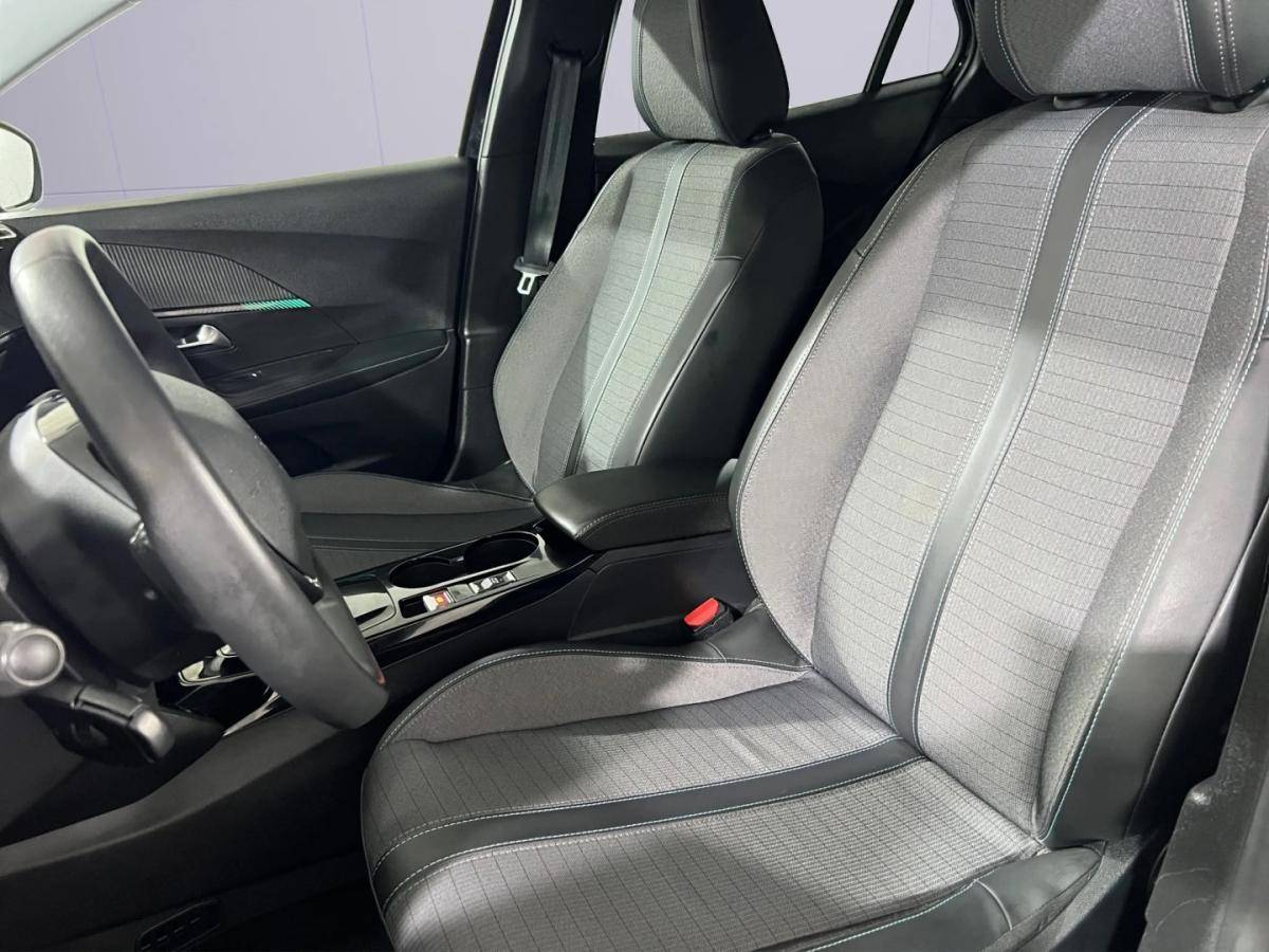 peugeot-e-2008-2023-eletrico-0cc
