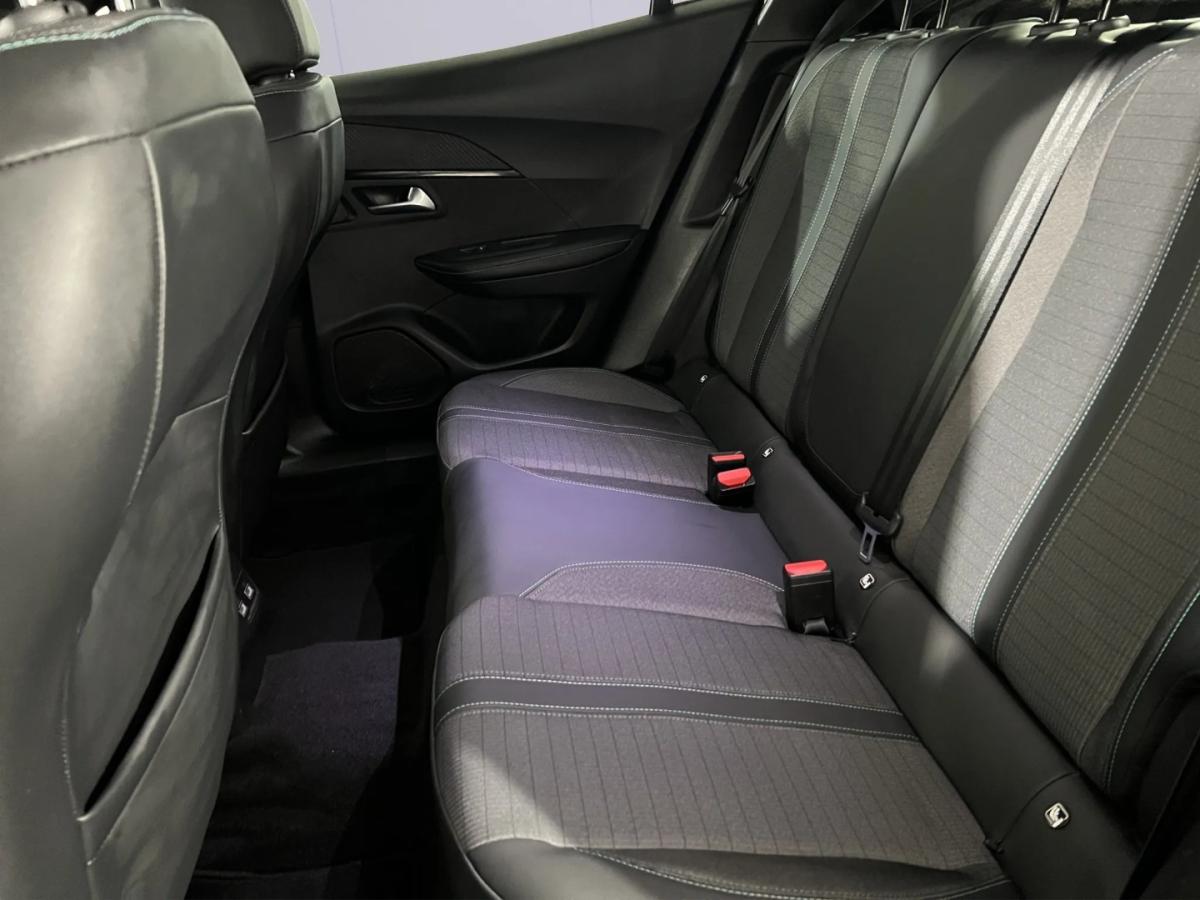 peugeot-e-2008-2023-eletrico-0cc
