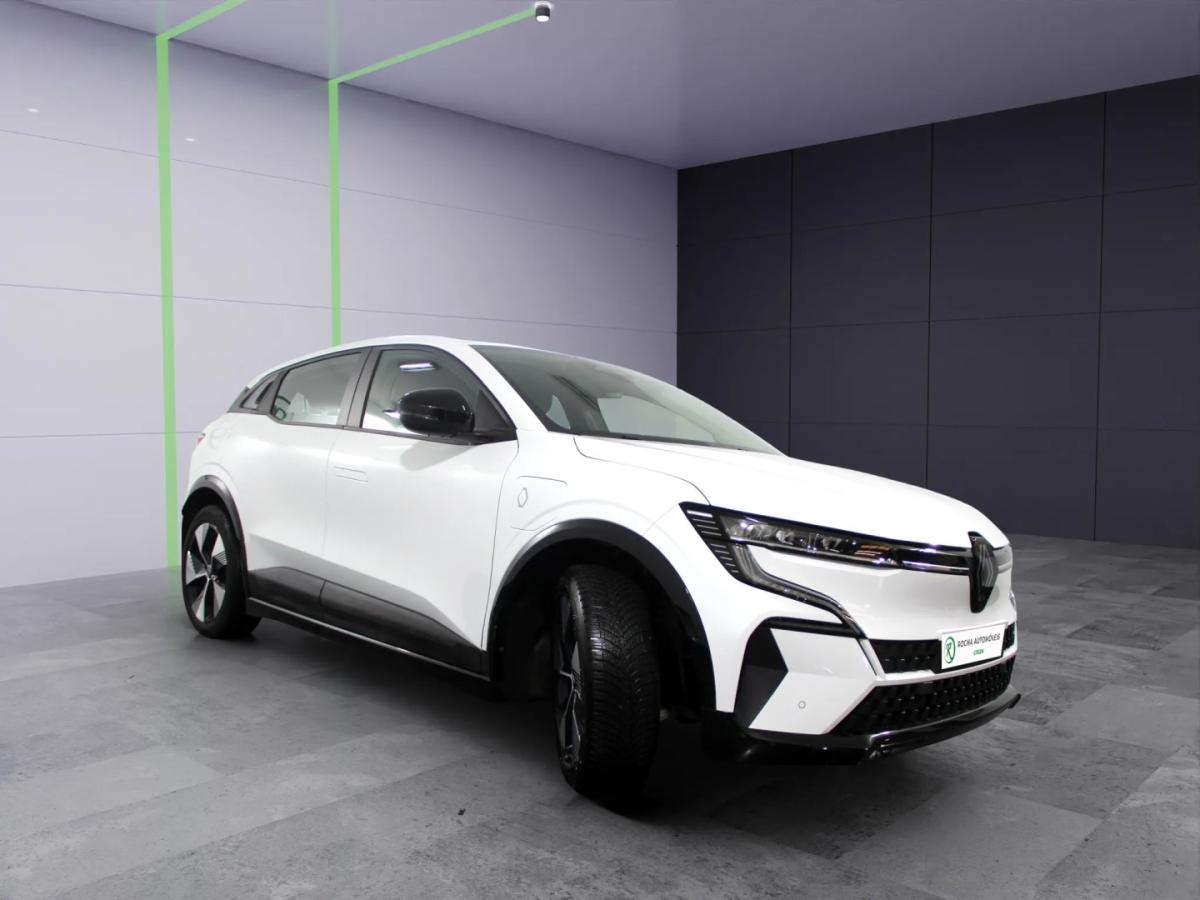 renault-megane-e-tech-2022-eletrico-0cc