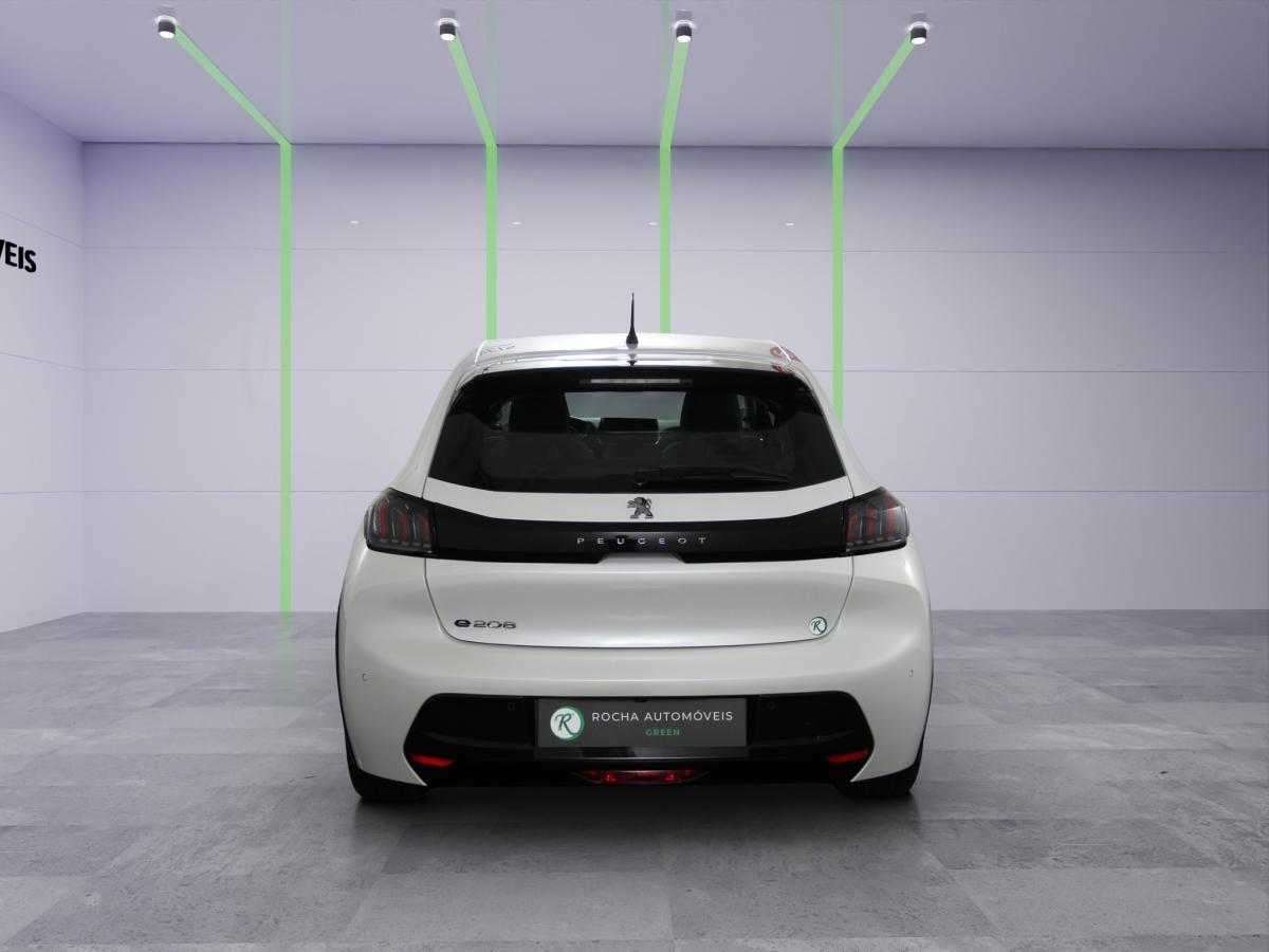peugeot-208-2021-eletrico-500cc