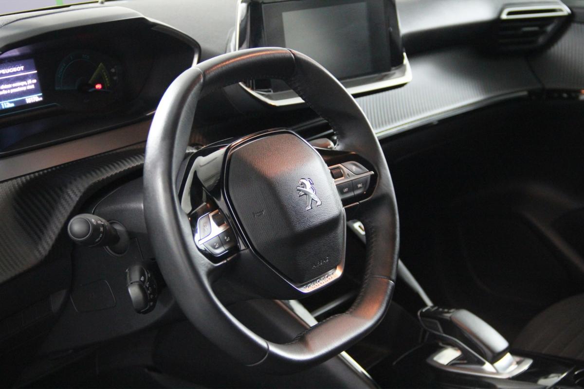 peugeot-208-2021-eletrico-500cc