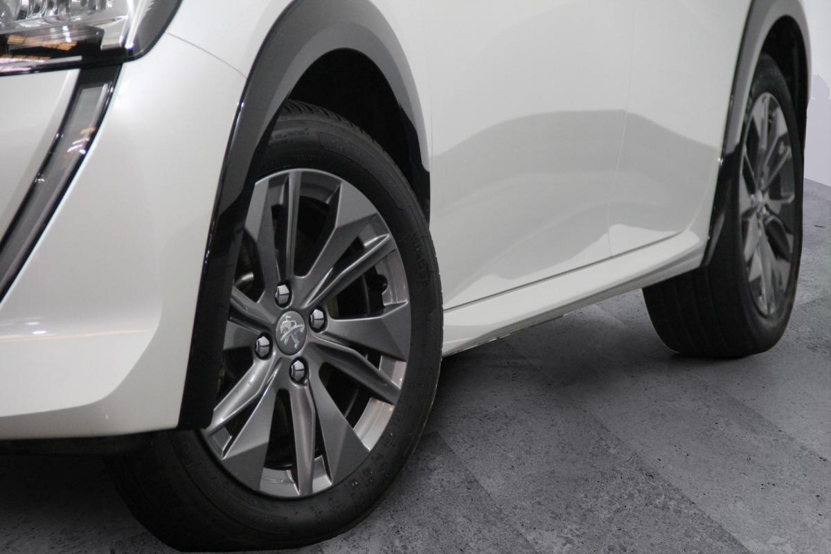 peugeot-208-2021-eletrico-500cc