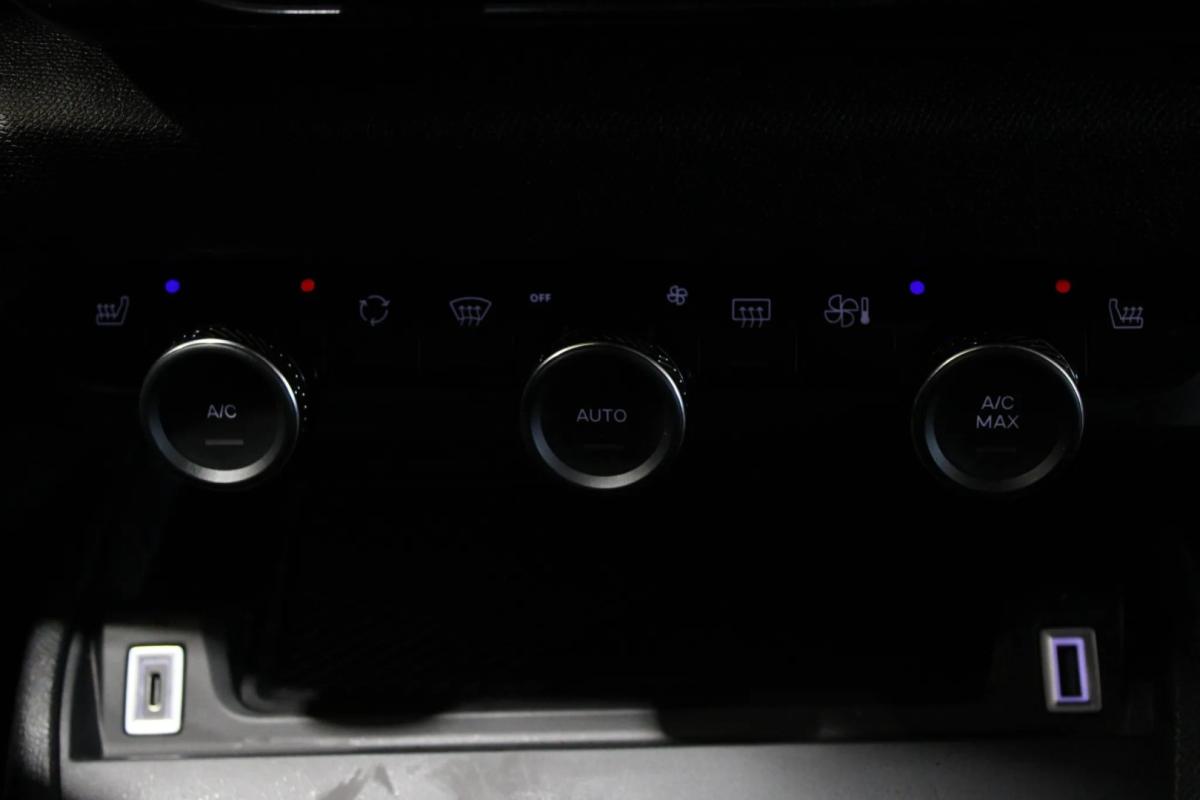 citroen-c4-2023-eletrico-0cc