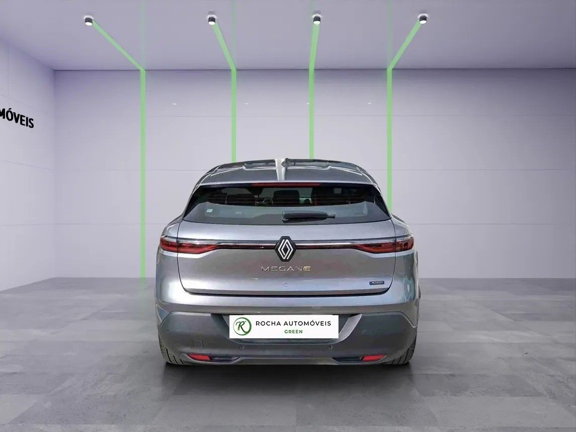 renault-megane-e-tech-2022-eletrico-0cc