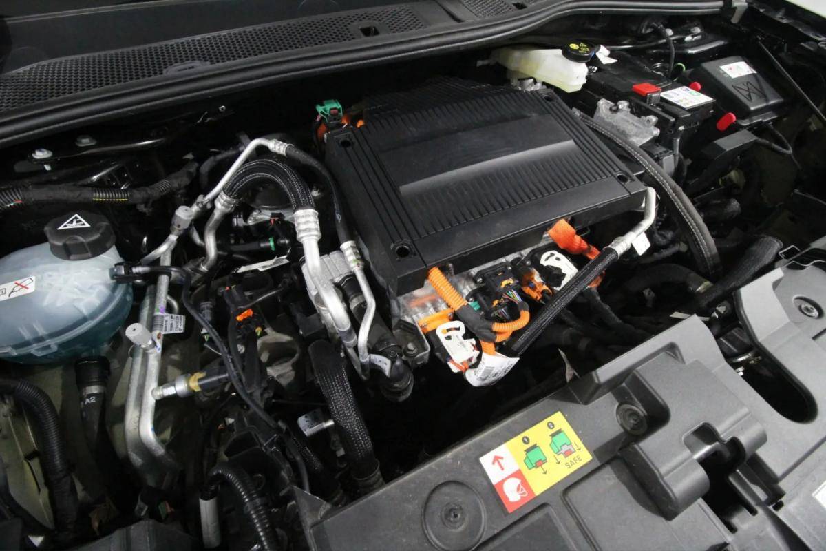 citroen-c4-2025-eletrico-0cc