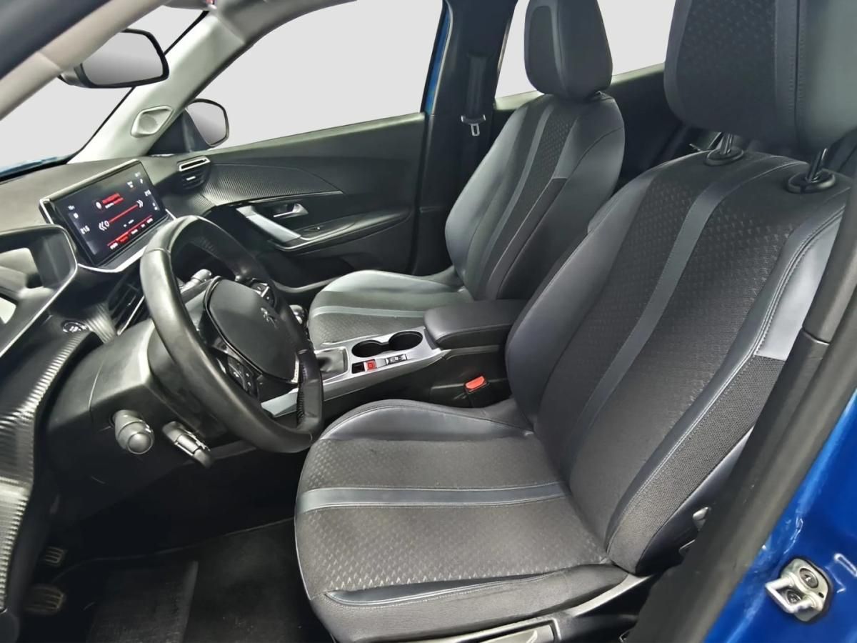 peugeot-2008-2023-gasolina-1199cc