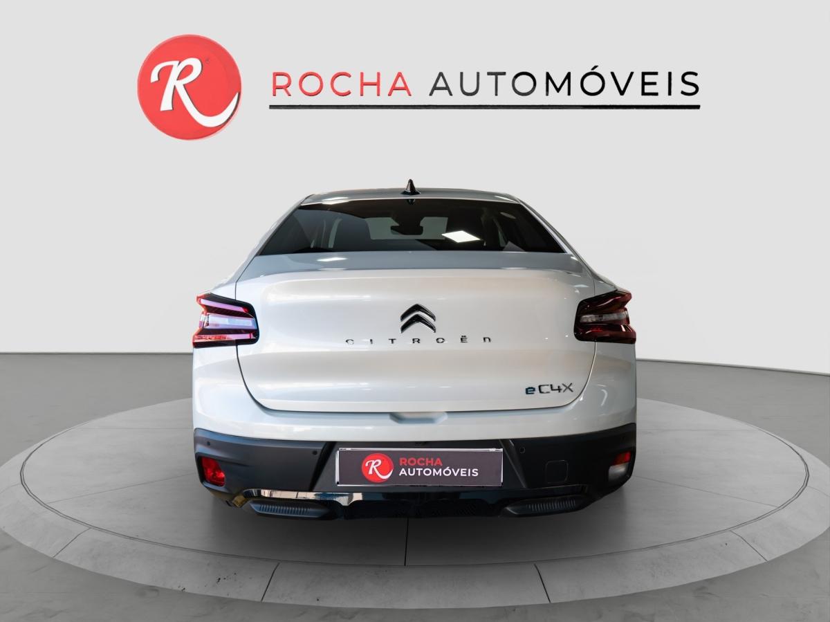 citroen-c4-2023-eletrico-500cc