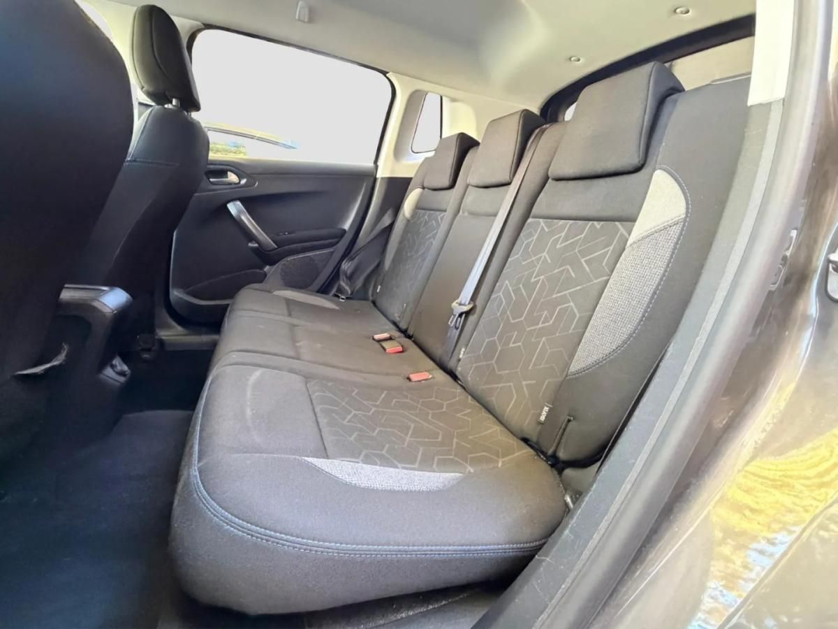 peugeot-2008-2018-gasolina-1199cc