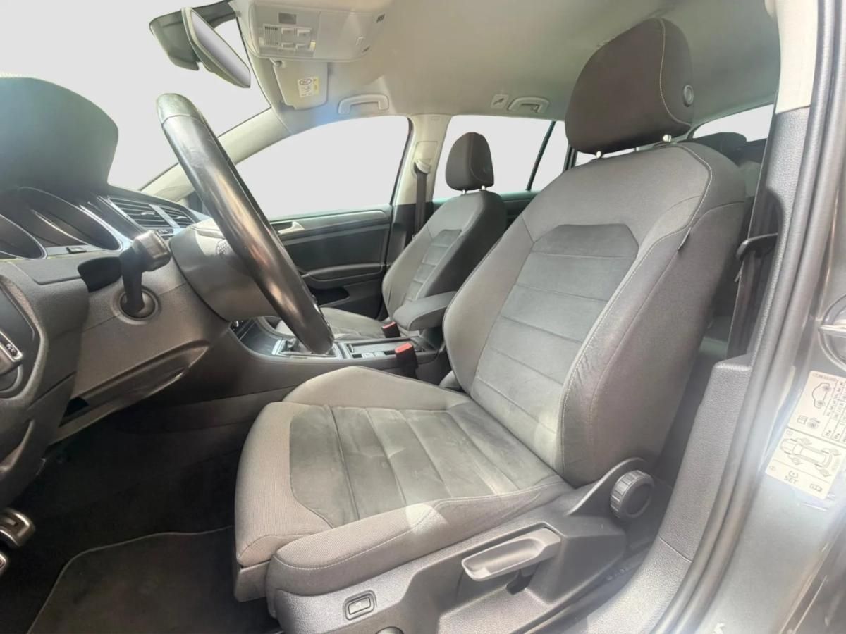 volkswagen-golf-variant-2019-diesel-1598cc