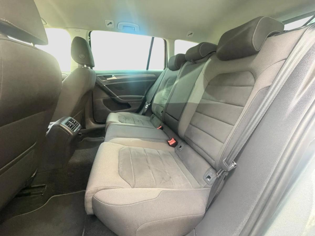 volkswagen-golf-variant-2019-diesel-1598cc
