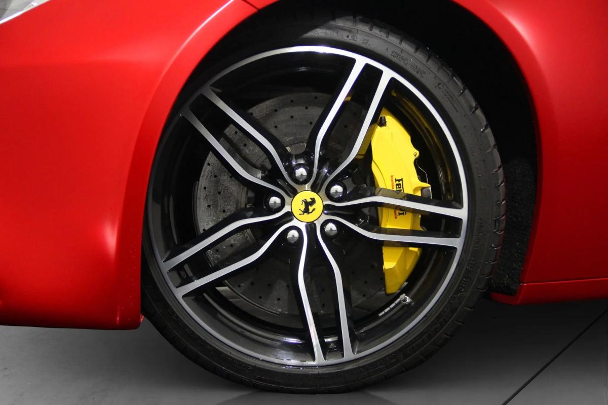 ferrari-ff-2015-gasolina-6262cc