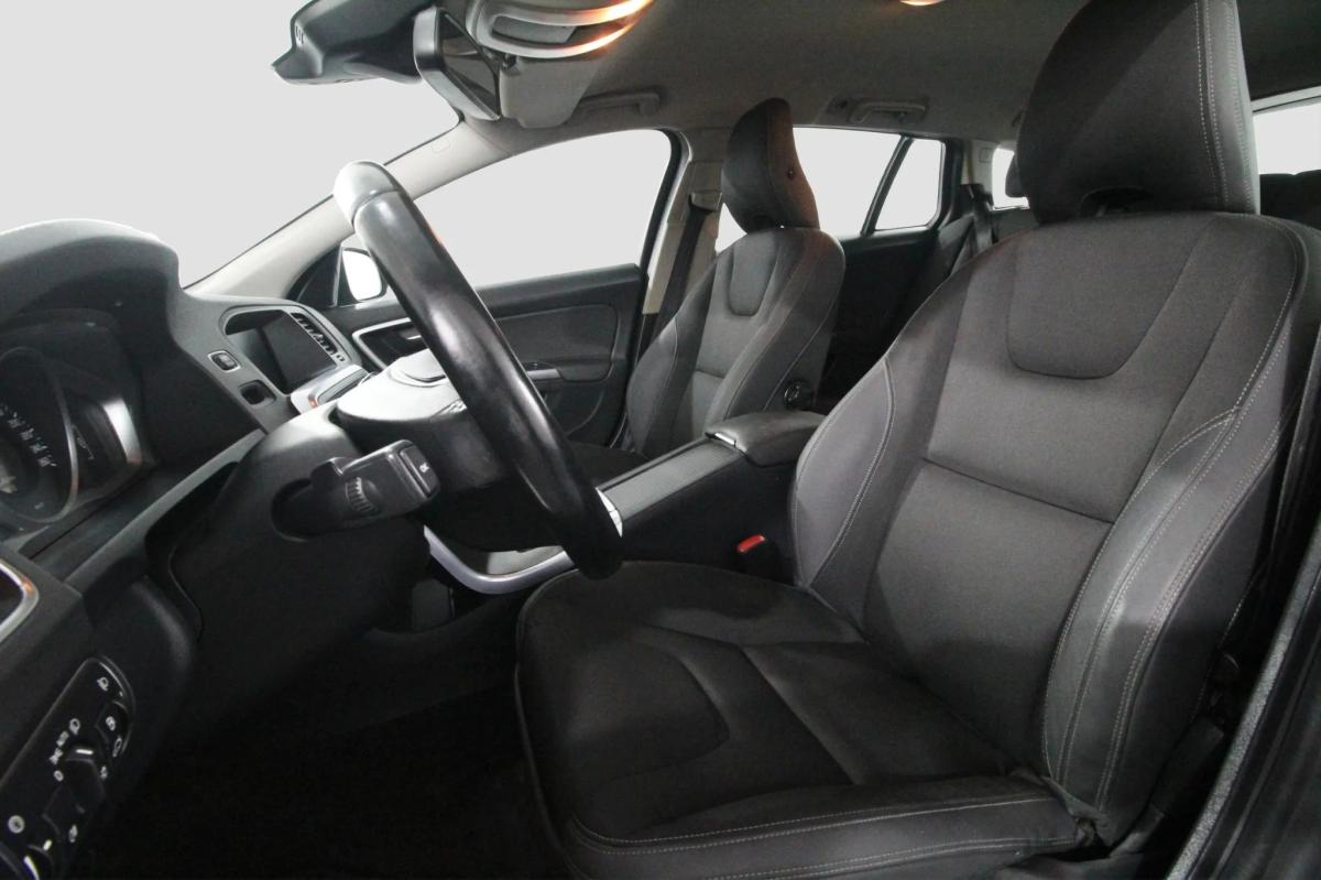 volvo-v60-2014-diesel-1560cc