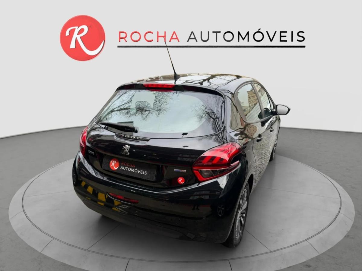 peugeot-208-2017-gasolina-1199cc