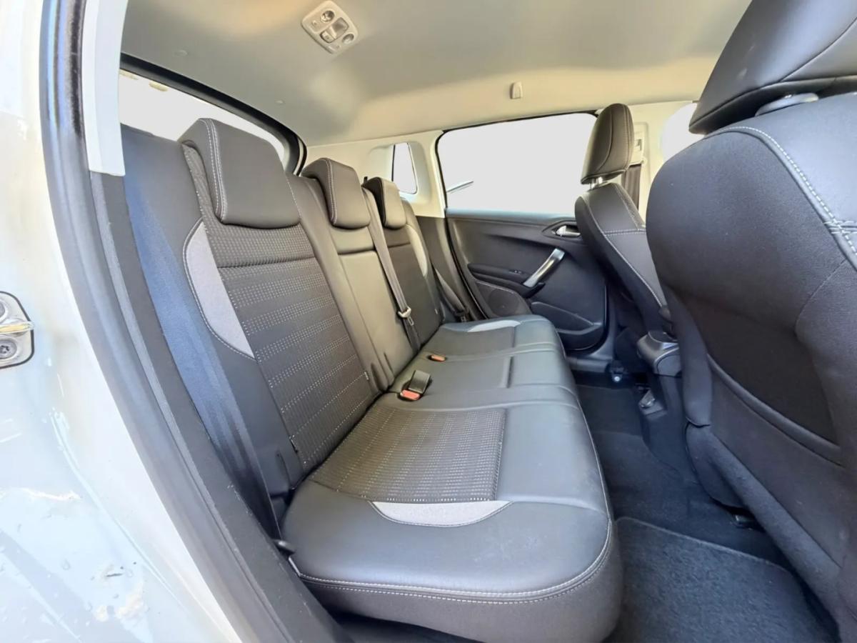 peugeot-2008-2018-gasolina-1199cc