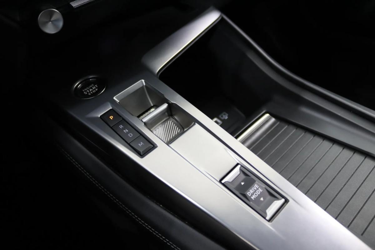 peugeot-308-sw-2024-gasolina-1199cc