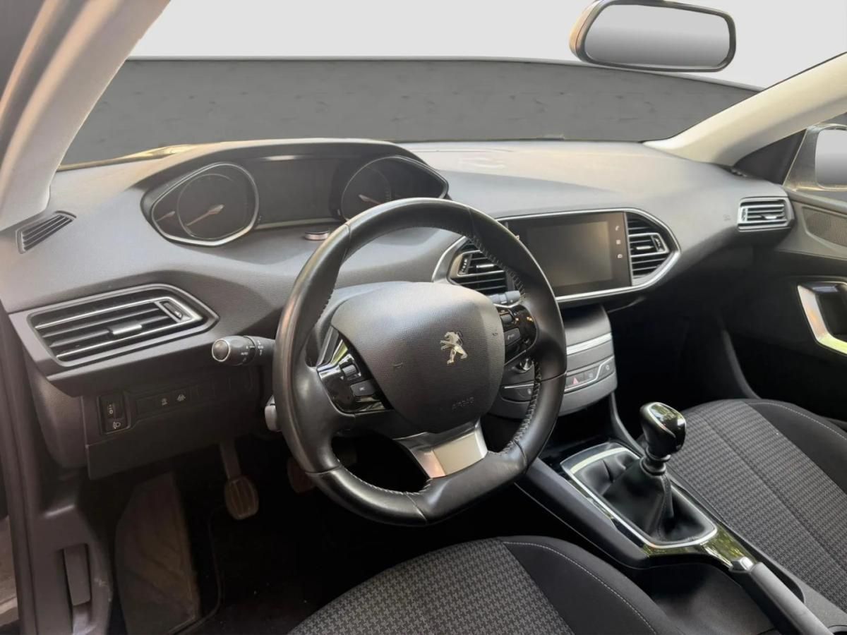 peugeot-308-2020-gasolina-1199cc