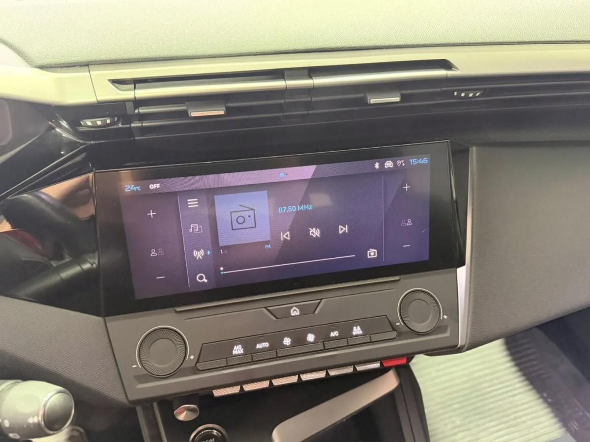 peugeot-308-2022-gasolina-1199cc