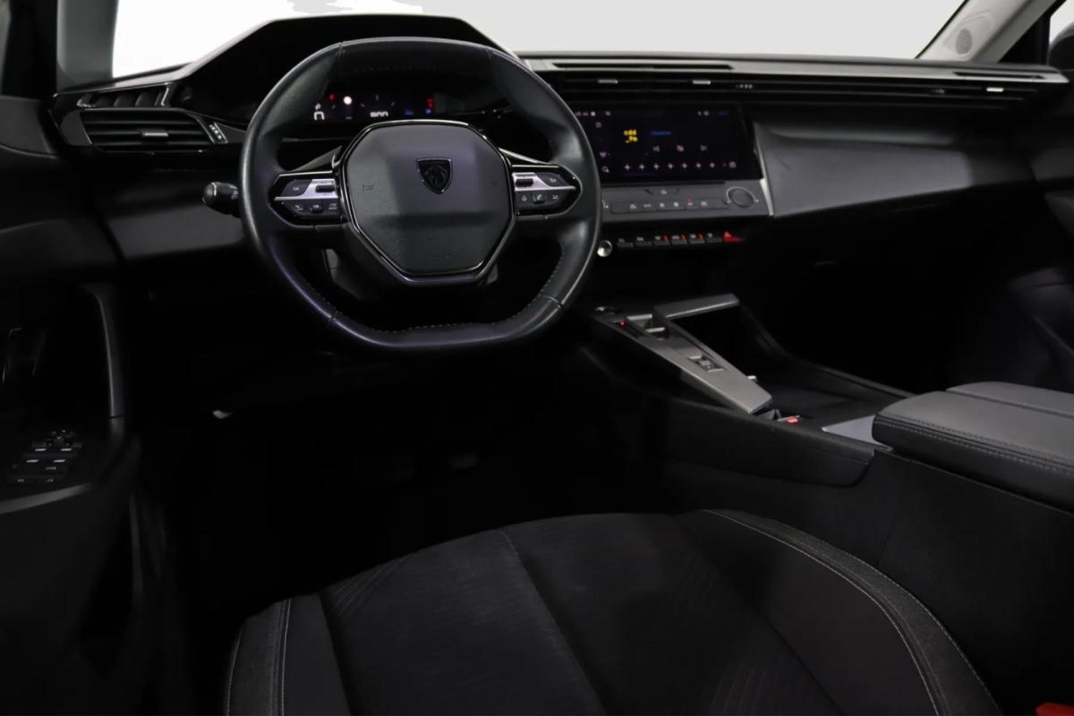 peugeot-308-sw-2023-gasolina-1199cc