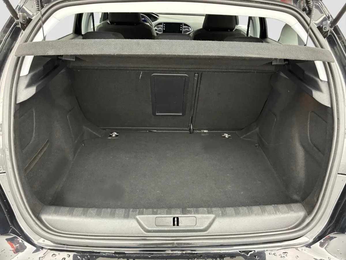 peugeot-308-2020-gasolina-1199cc