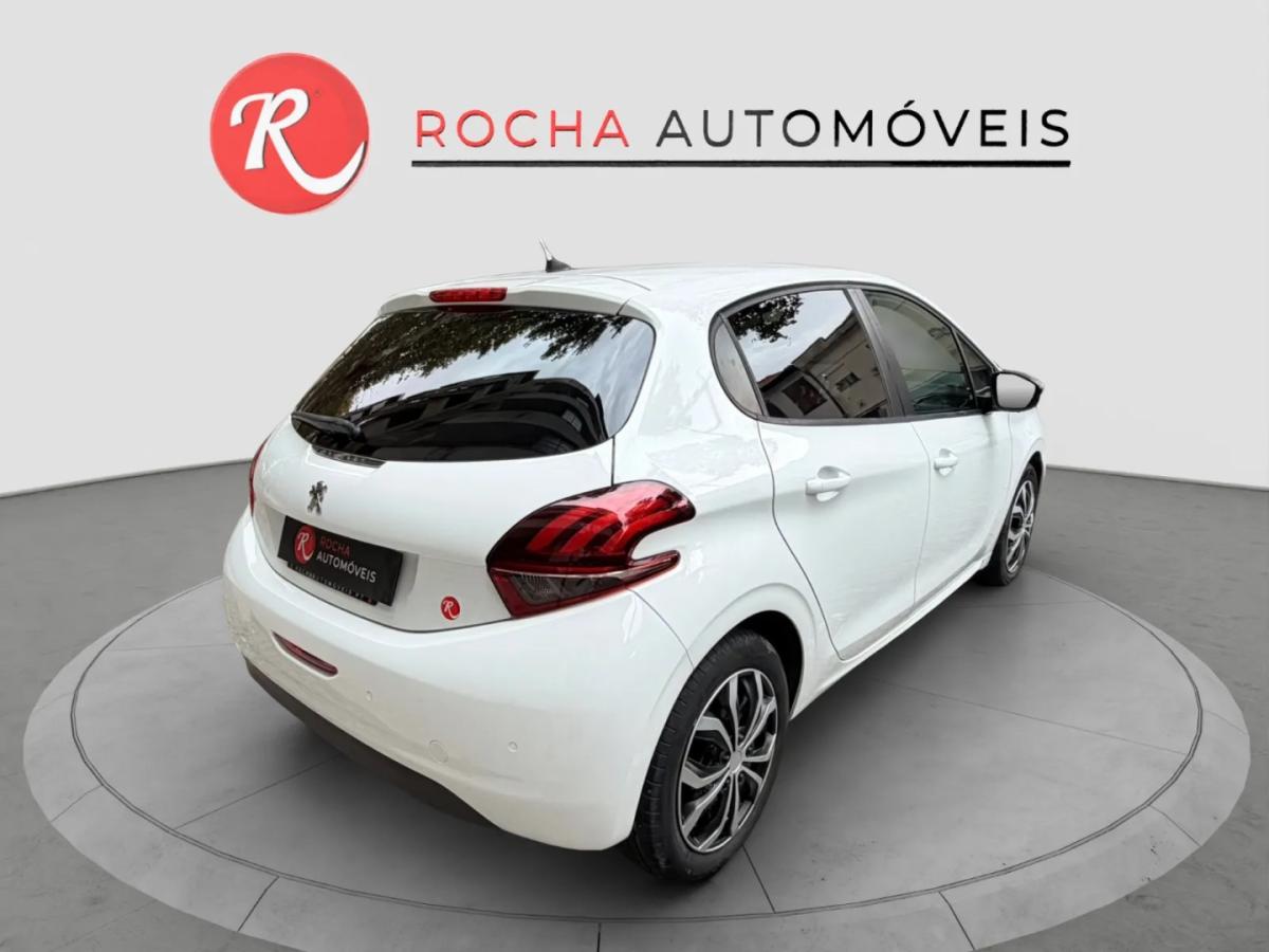 peugeot-208-2018-gasolina-1199cc