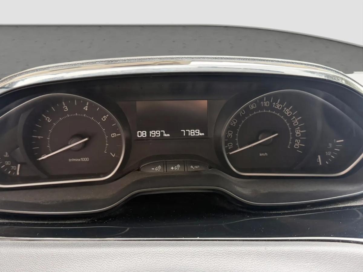 peugeot-208-2018-gasolina-1199cc
