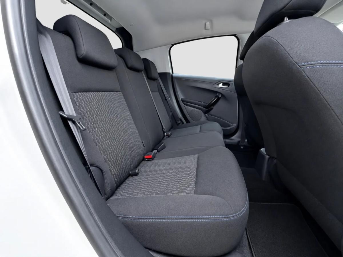 peugeot-208-2018-gasolina-1199cc