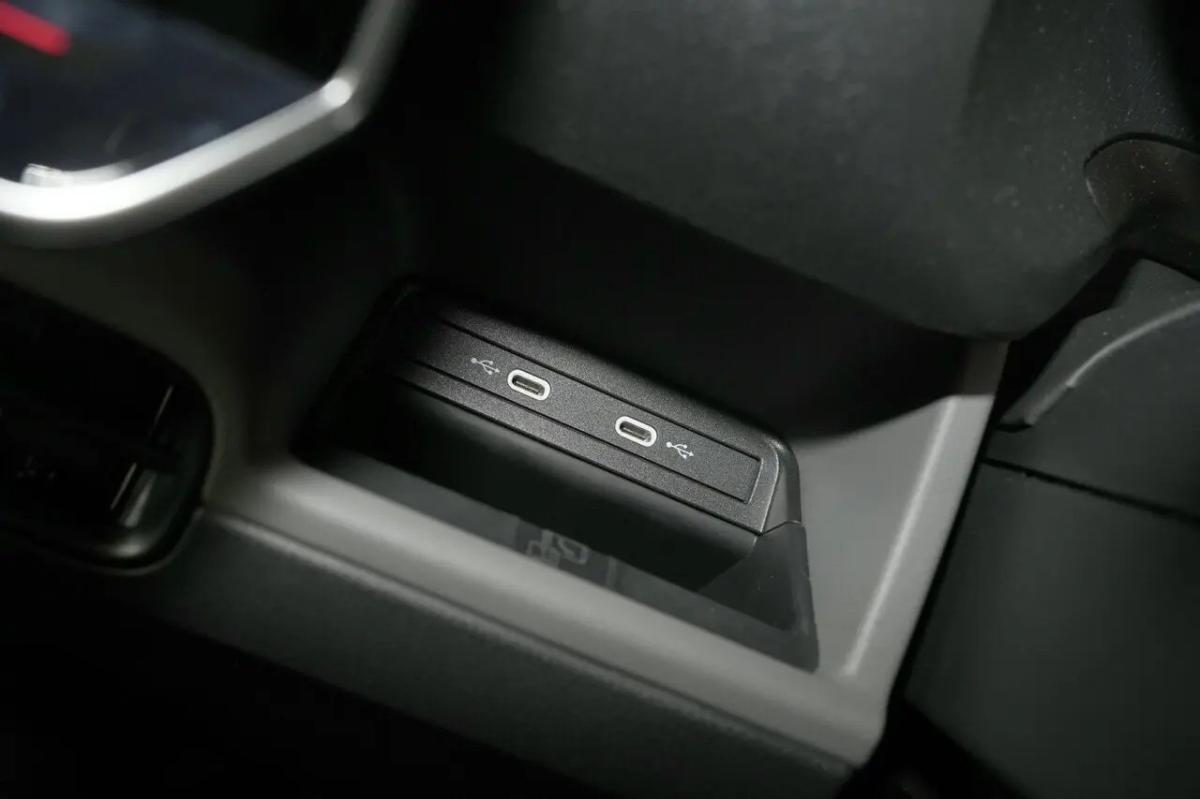volkswagen-id-buzz-2025-eletrico-500cc