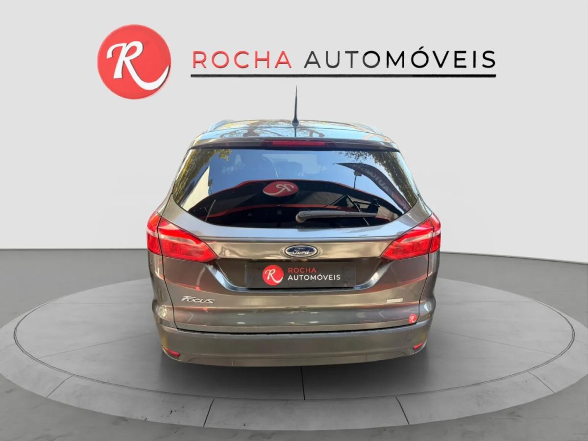 ford-focus-sw-2015-gasolina-999cc