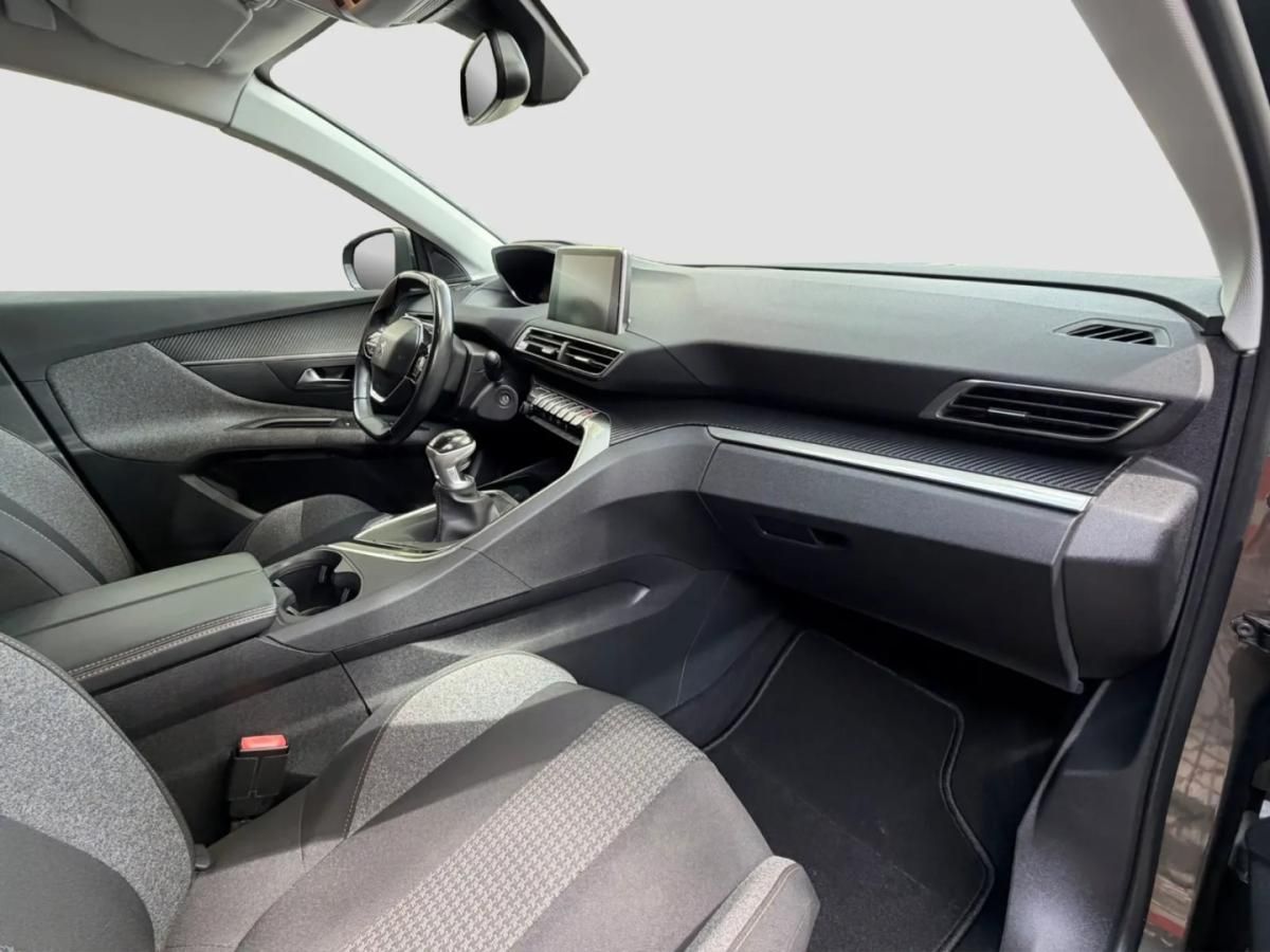peugeot-3008-2018-diesel-1499cc