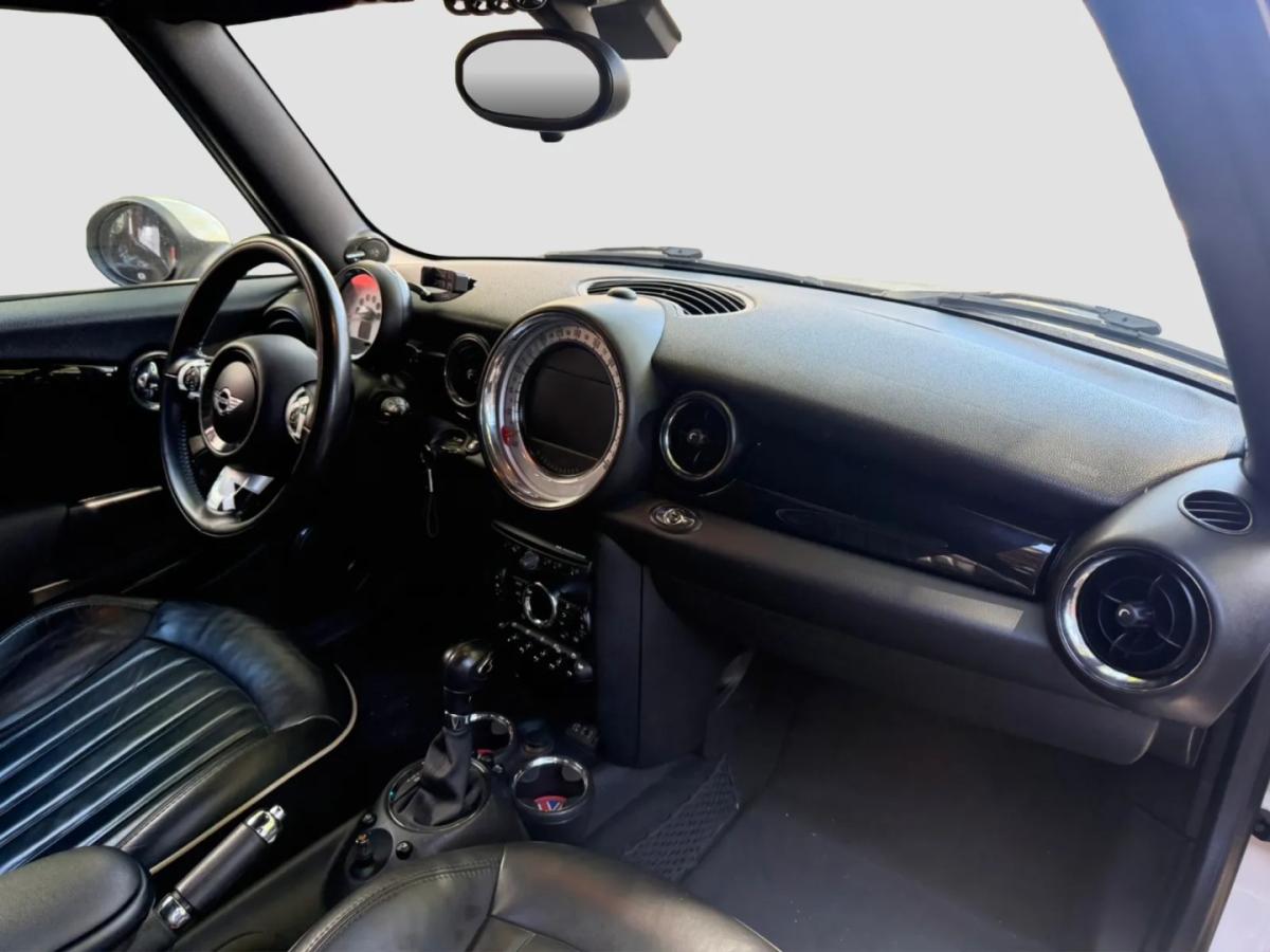 mini-cabrio-2012-diesel-1995cc