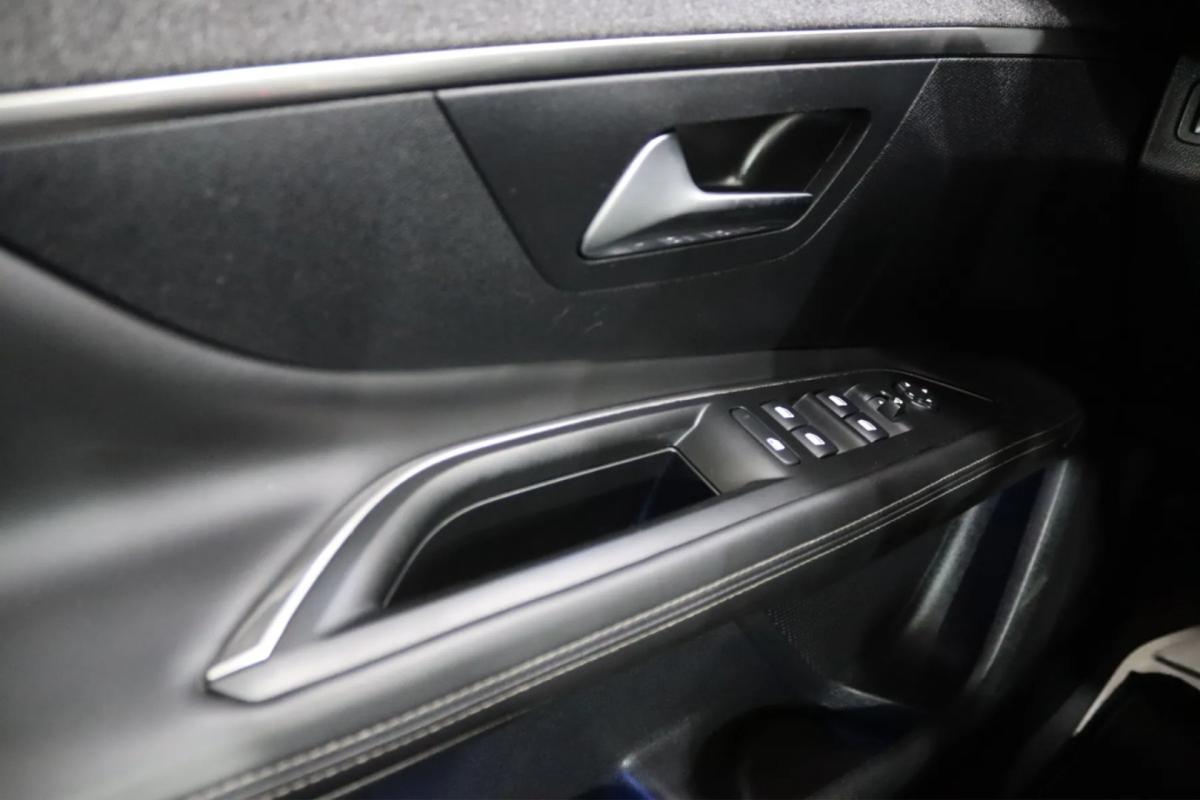 peugeot-3008-2020-gasolina-1199cc