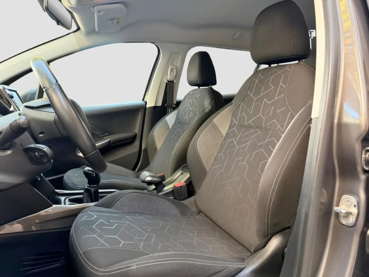 peugeot-2008-2017-gasolina-1199cc