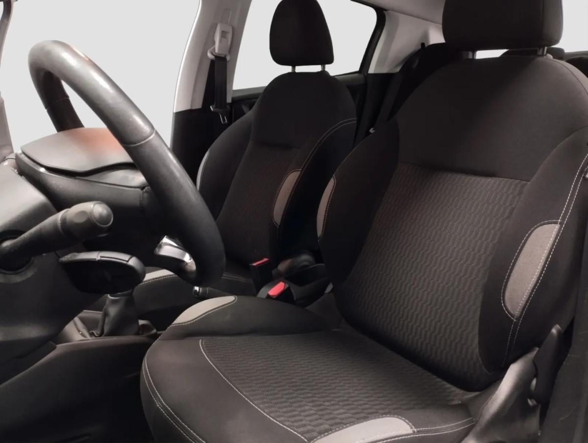 peugeot-208-2017-gasolina-1199cc