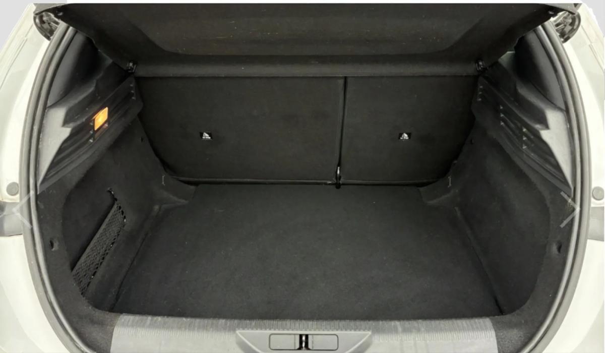 peugeot-308-2022-gasolina-1199cc