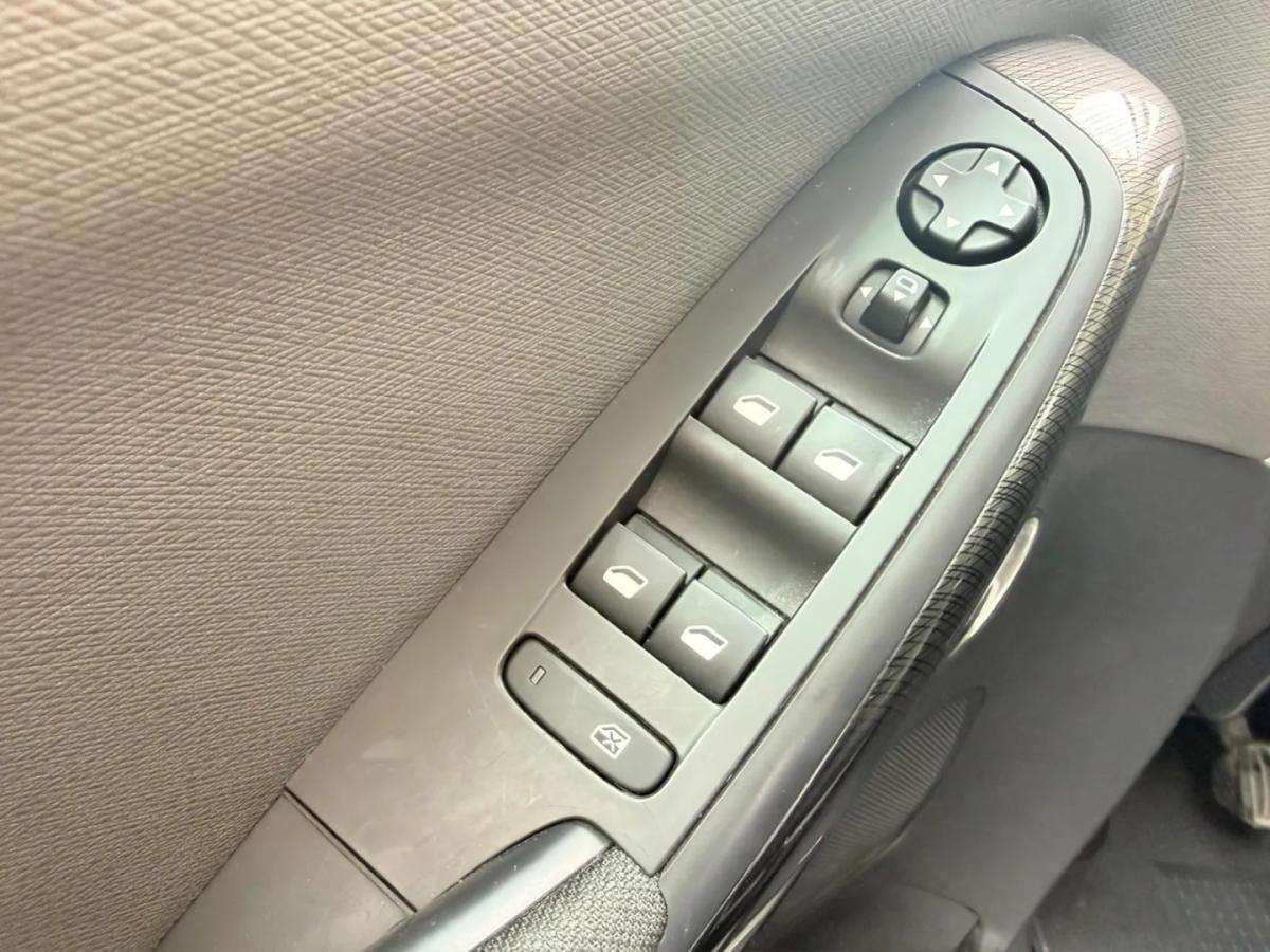 citroen-c4-picasso-2017-gasolina-1199cc