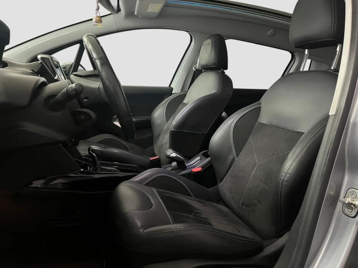 peugeot-2008-2017-gasolina-1199cc