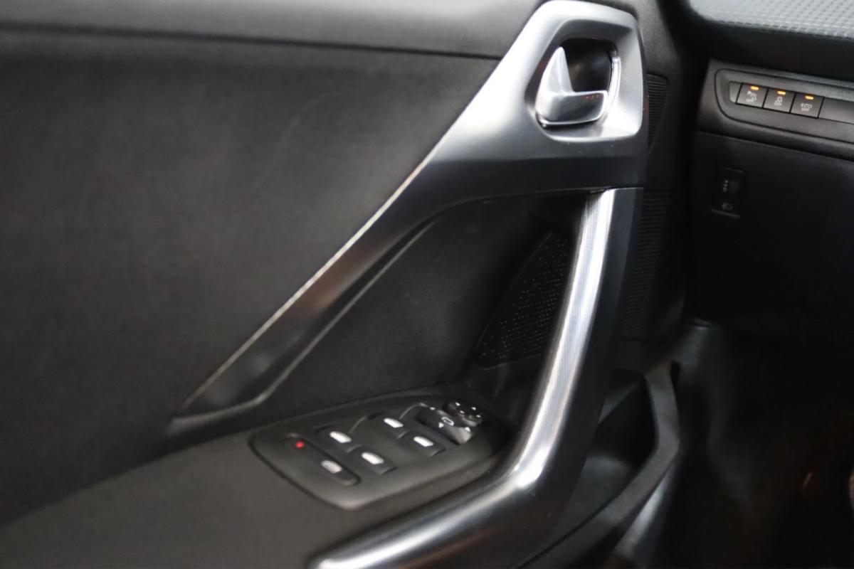 peugeot-2008-2018-gasolina-1199cc