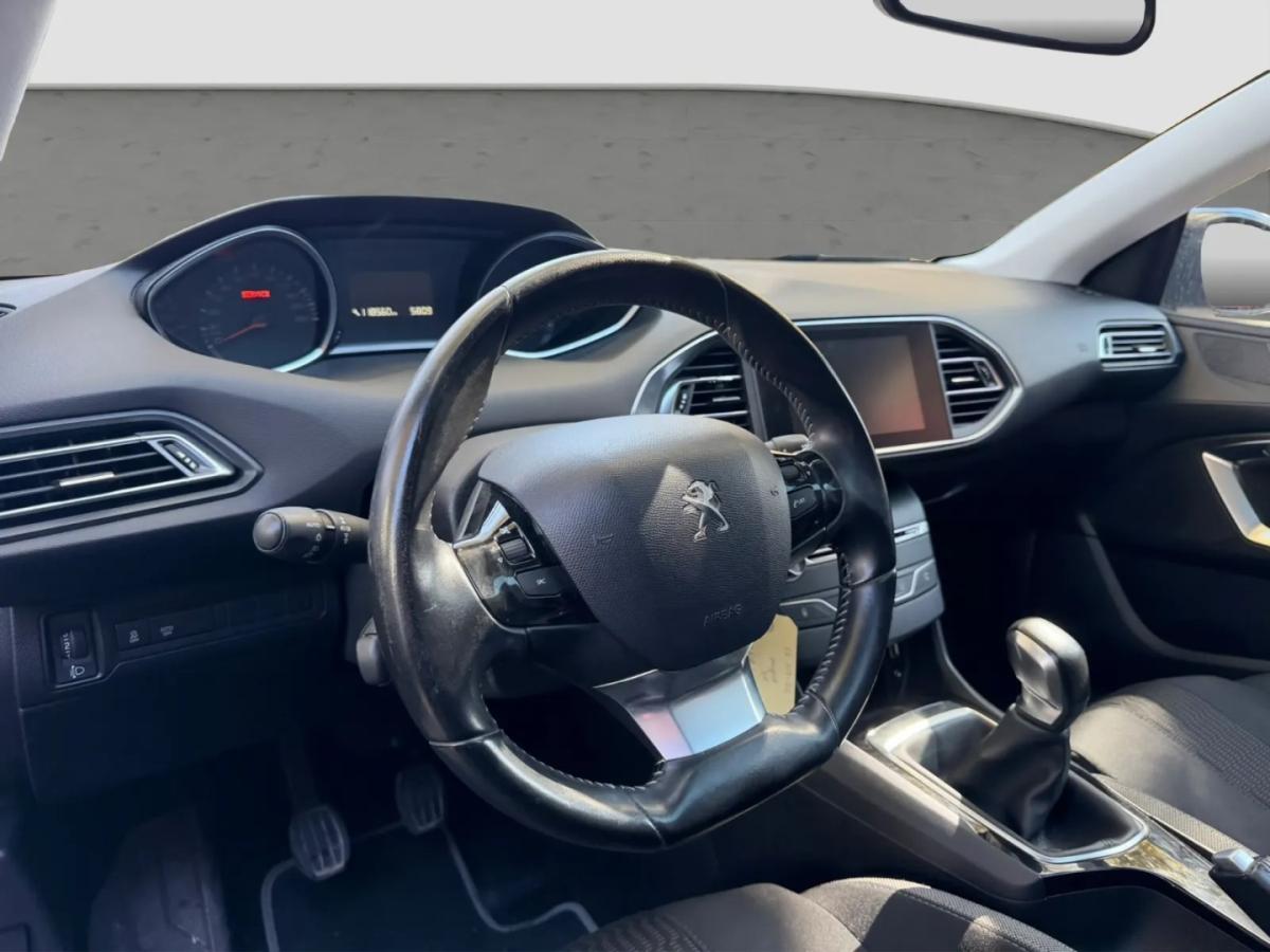 peugeot-308-sw-2016-gasolina-1199cc