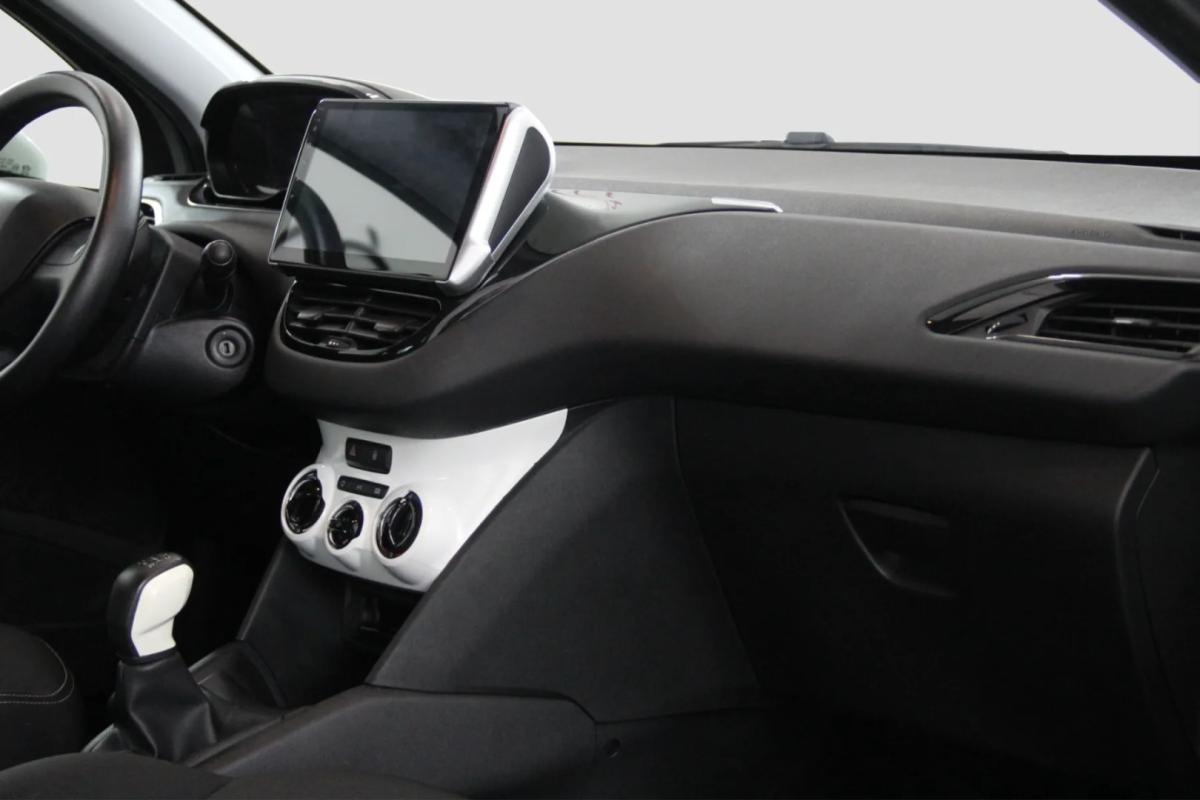 peugeot-208-2014-gasolina-999cc