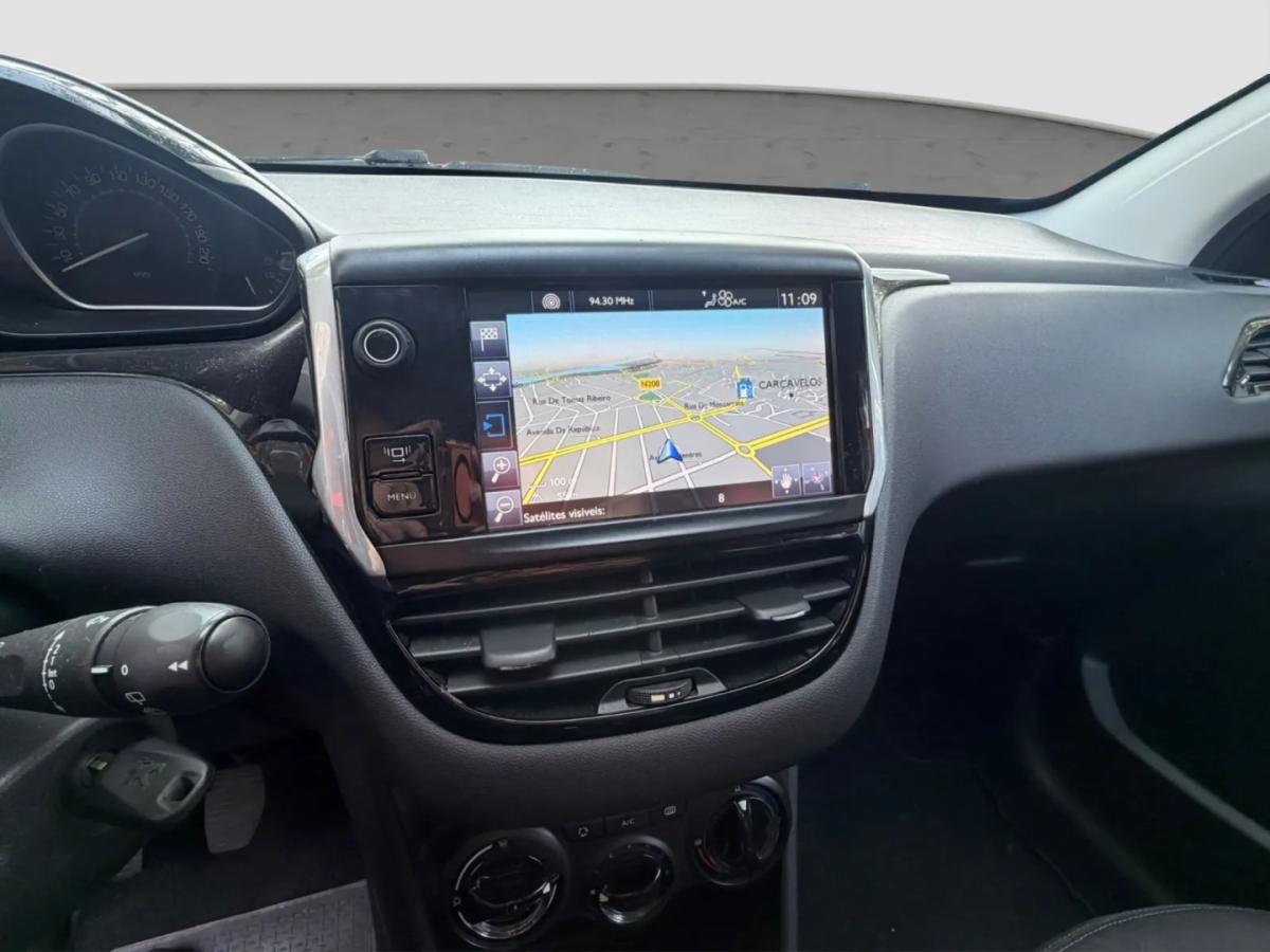 peugeot-208-2013-gasolina-999cc