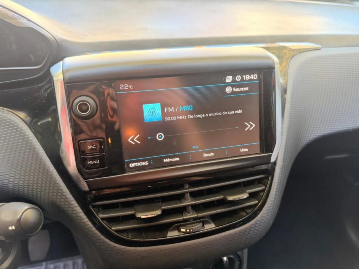 peugeot-2008-2018-gasolina-1199cc