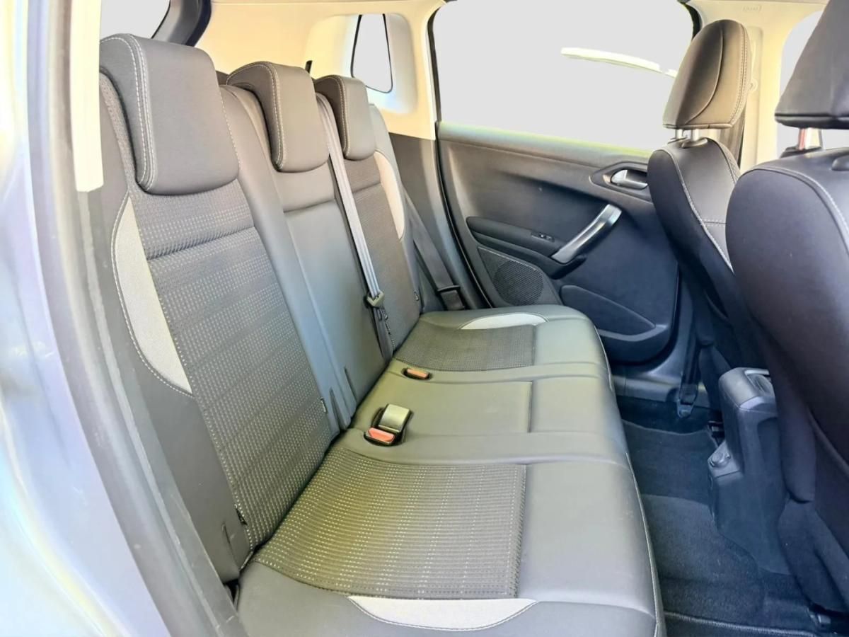 peugeot-2008-2018-gasolina-1199cc