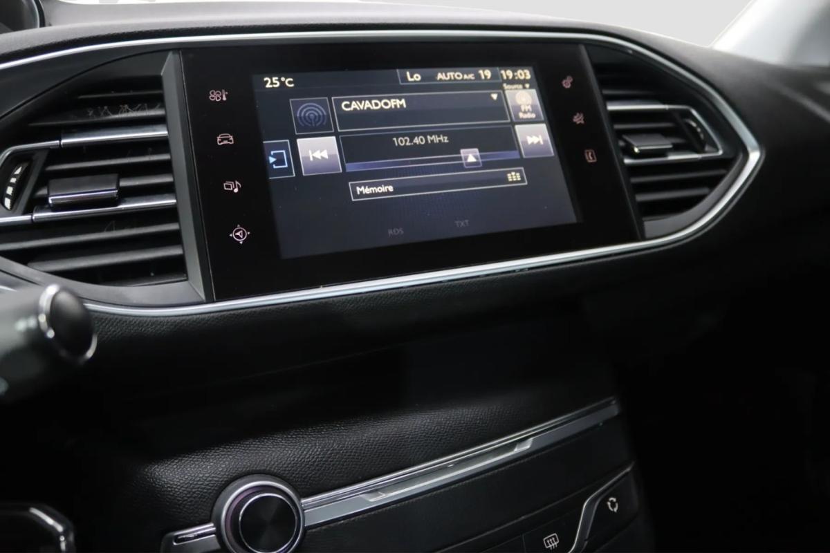 peugeot-308-2020-gasolina-1199cc
