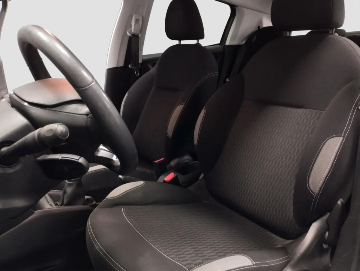 peugeot-208-2017-gasolina-1199cc