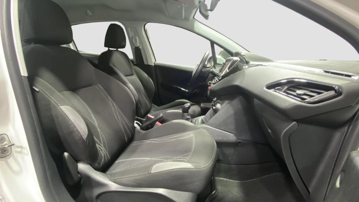 peugeot-208-2016-gasolina-1199cc