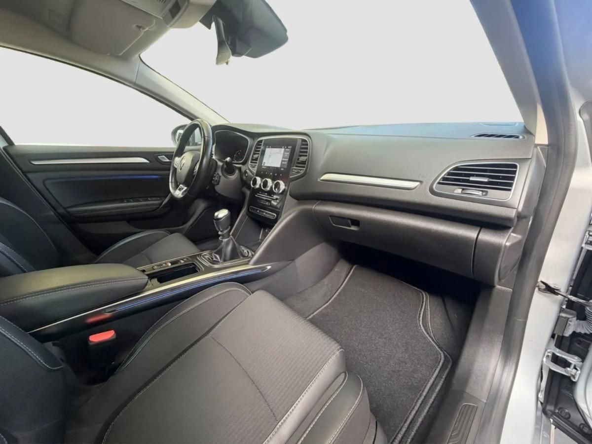 renault-megane-sport-tourer-2021-diesel-1461cc
