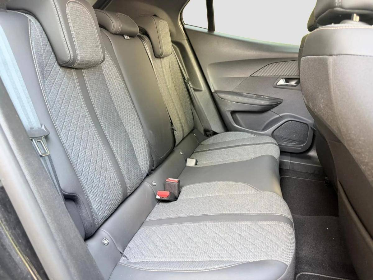 peugeot-2008-2024-gasolina-1199cc