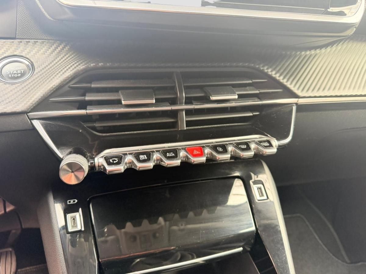 peugeot-208-2021-gasolina-1199cc