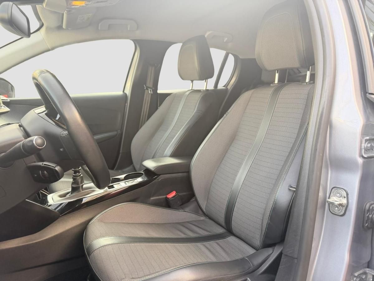 peugeot-208-2021-gasolina-1199cc